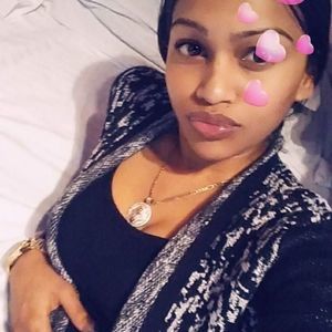 Meet your Posher, Bibi